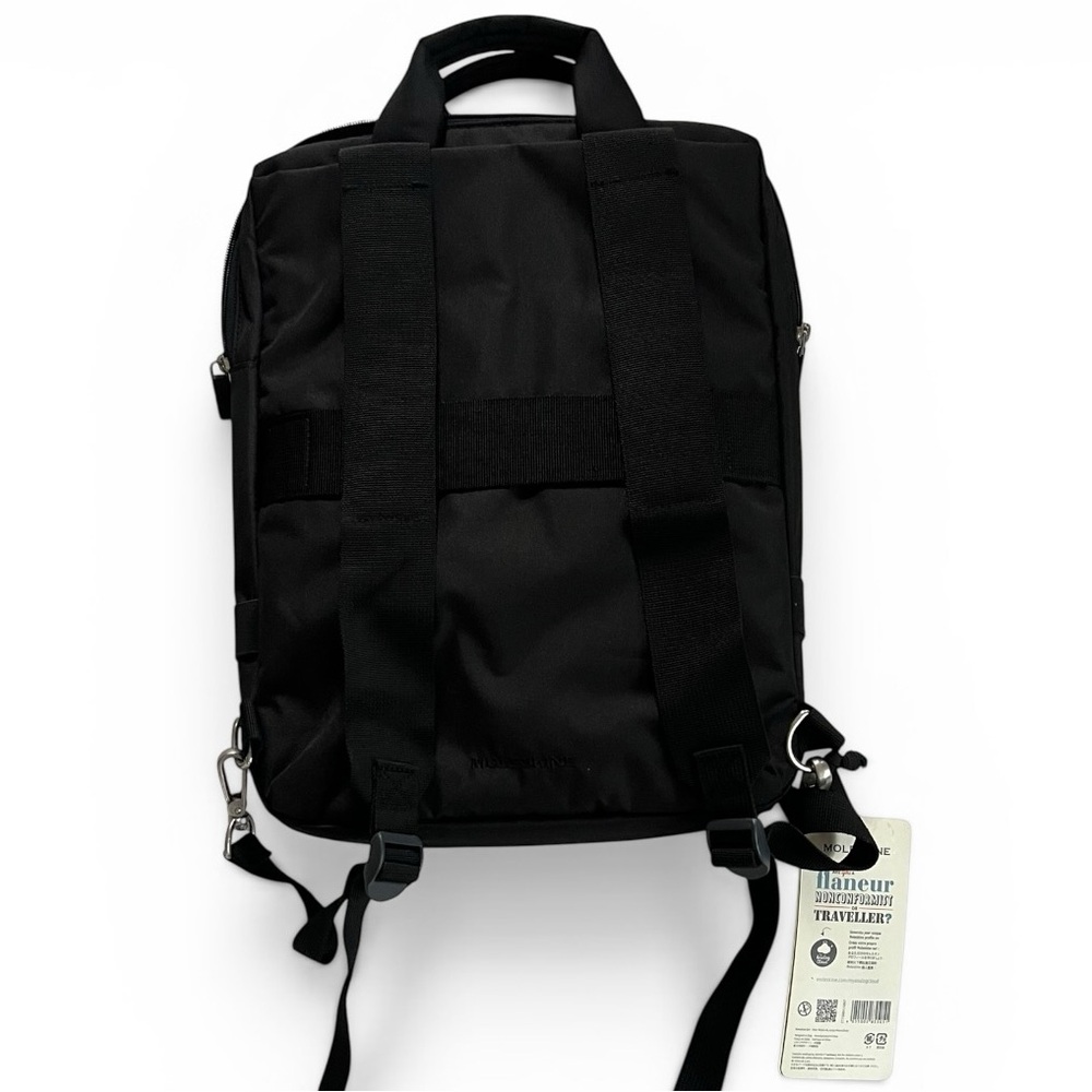 Moleskine ID Vertical 15 Device Bag -Black- Slimline bag fits a 15" laptop NWT - Picture 2 of 12